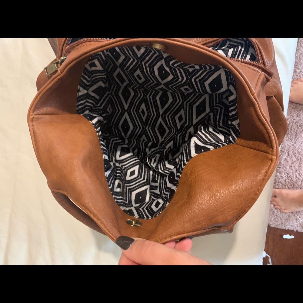 Large Tote Style Bag - Picture 3 of 6